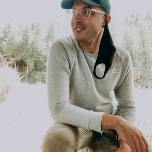 Meet your Posher, Derek